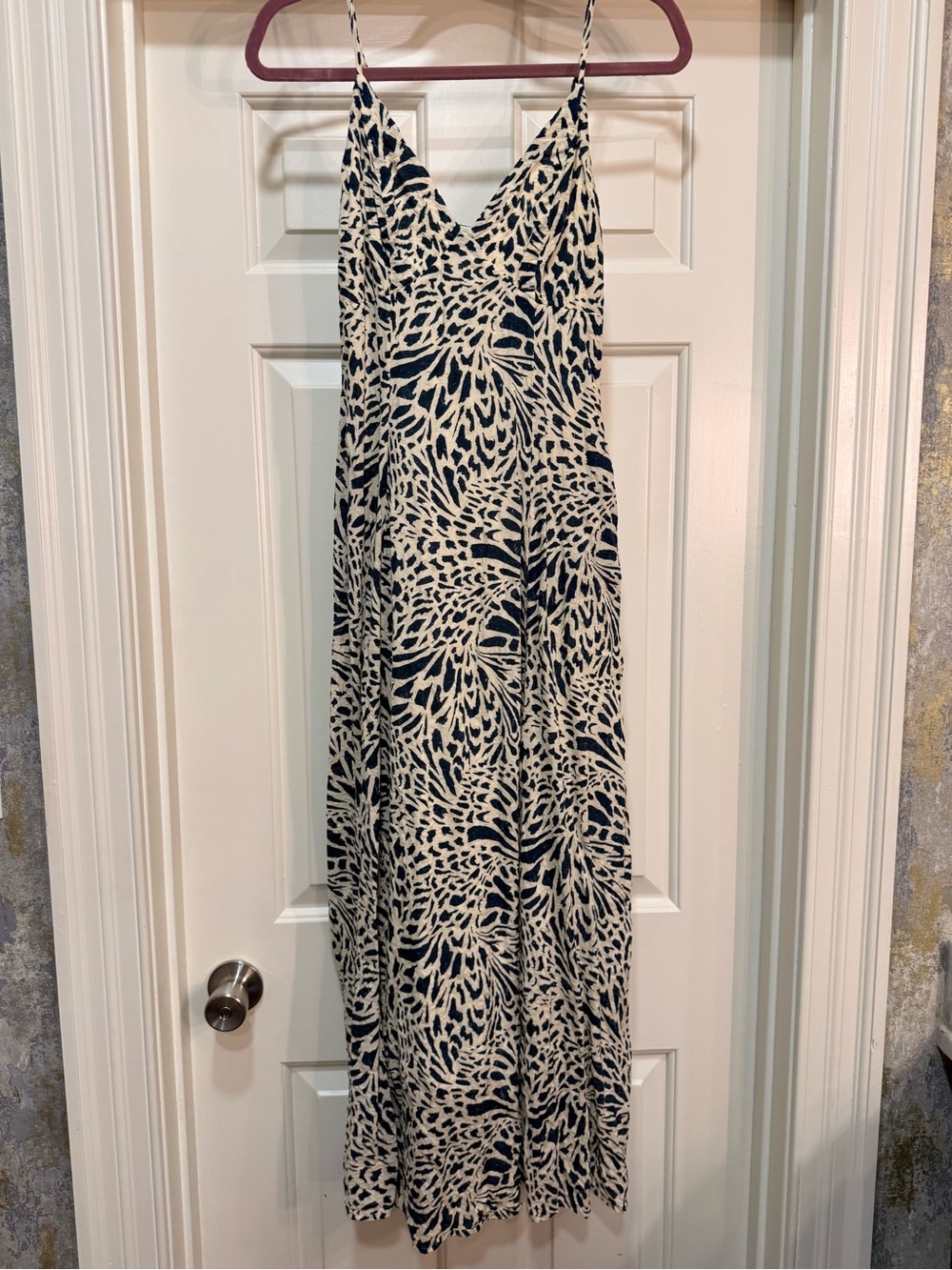 ILLA ILLA Navy and Cream Spaghetti Strap V-Neck Maxi Dress